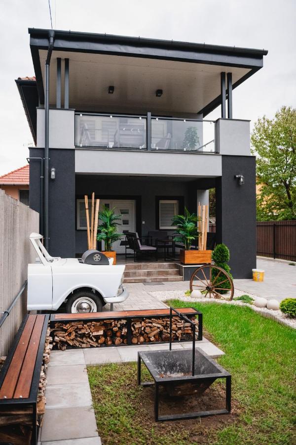 Reborn Lux Apartments Hajdúszoboszló Exterior foto